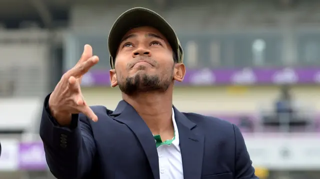 Mushfiqur tosses the coin at the start of the match