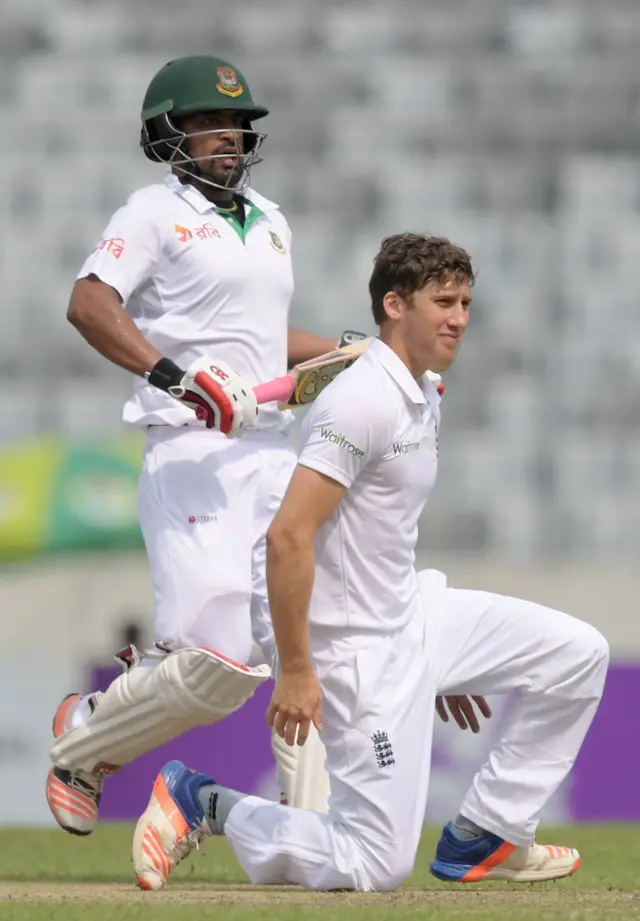 Tamim Iqbal runs while Zafar Ansari looks on