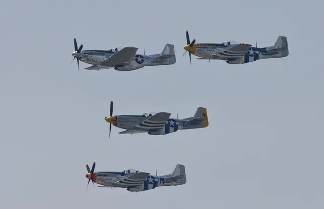 Mustang P-51s flying over Washington DC in 2015