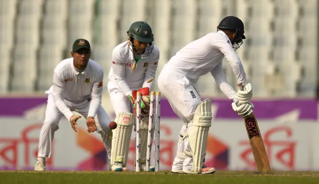 Ben Duckett loses his wicket