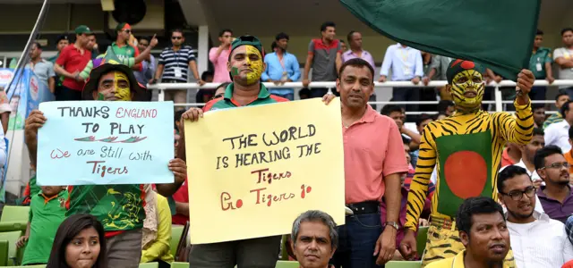 Bangladesh fans