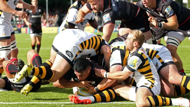 Mako Vunipola scores