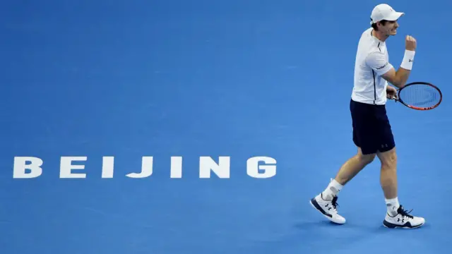 Andy Murray celebrates