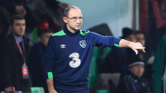 Martin O'Neill instructs