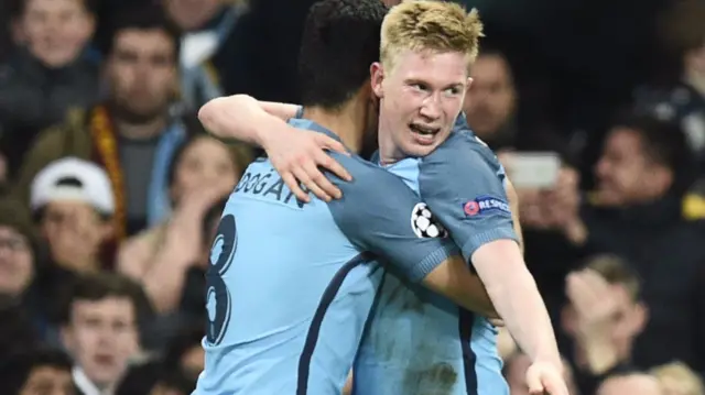 Kevin De Bruyne and Ilkay Gundogan celebrate