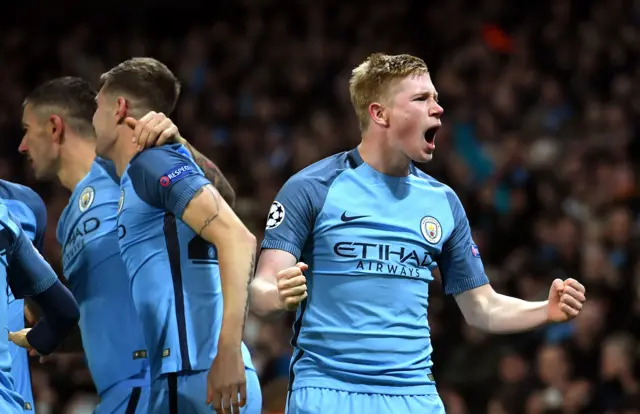 Kevin De Bruyne celebrates