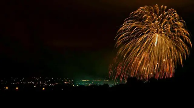 Firework at Drayton Manor Park