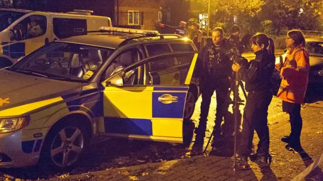 Luton police shooting