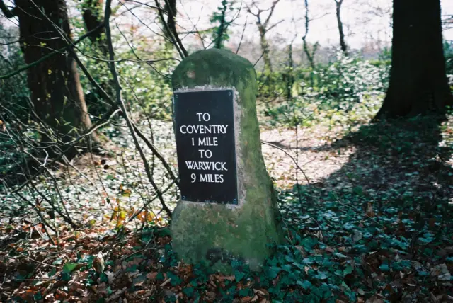 Coventry to Warwickshire milestone