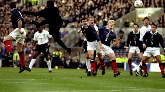 Shadowy Paul Scholes