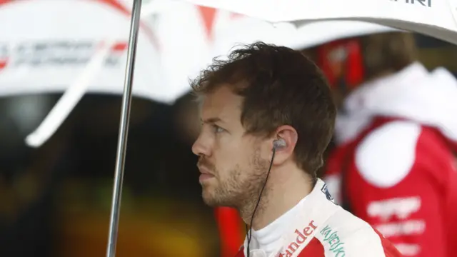 Vettel waits