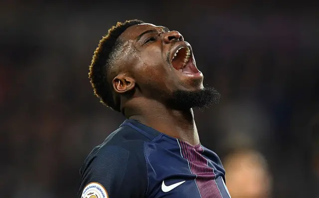 Paris Saint-Germain's Ivorian defender Serge Aurier