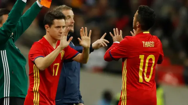 Ander Herrera comes on for his Spain debut