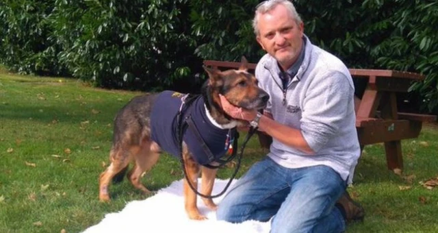 Pd Finn and his handler PC Dave Wardell