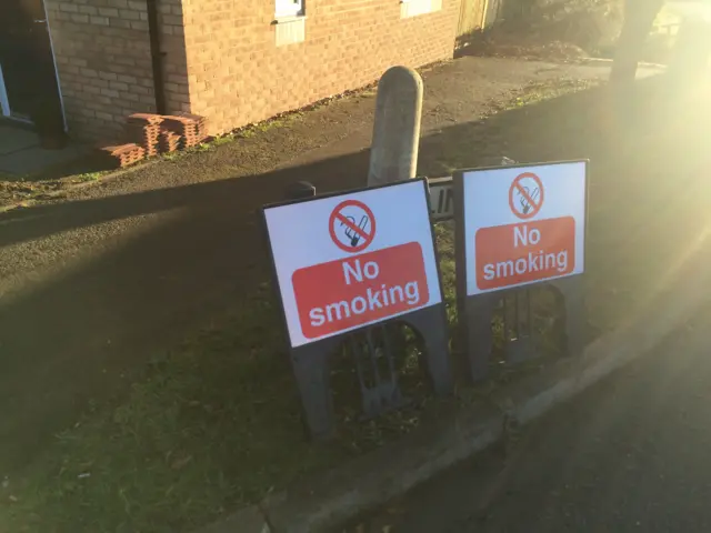 No smoking sign