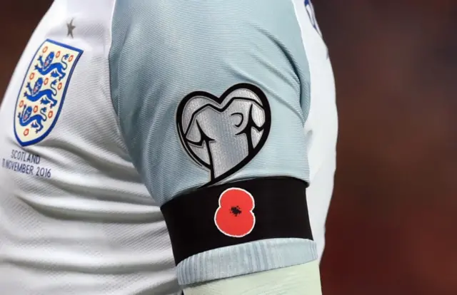 Poppy armband