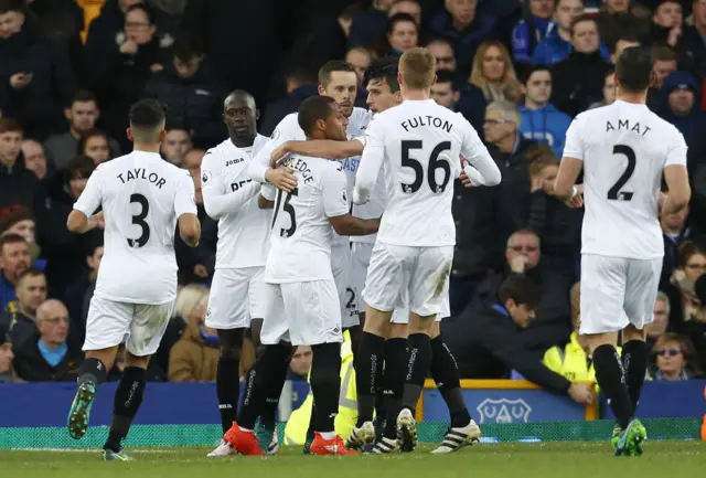 Sigurdsson celebrates