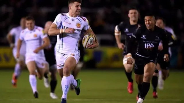 Ollie Devoto showed great pace to hold off the Falcons cover for Exeter's opening score