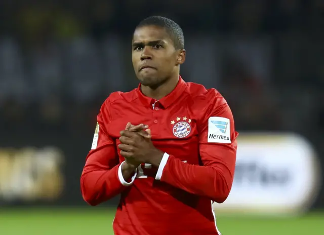 Douglas Costa