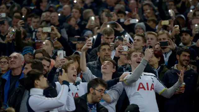 Spurs fans light Wembley with mobile phones