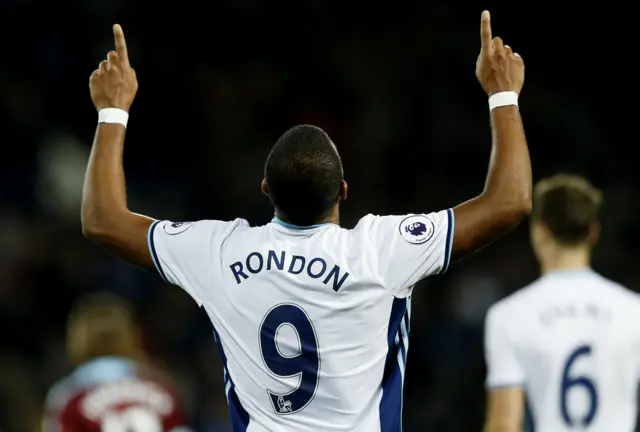 Salomon Rondon celebrates