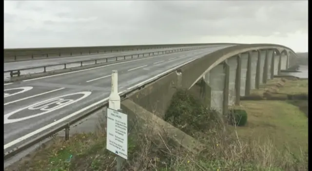 Orwell Bridge without traffic