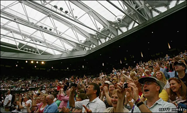 Crowd under roof at Wimbledon