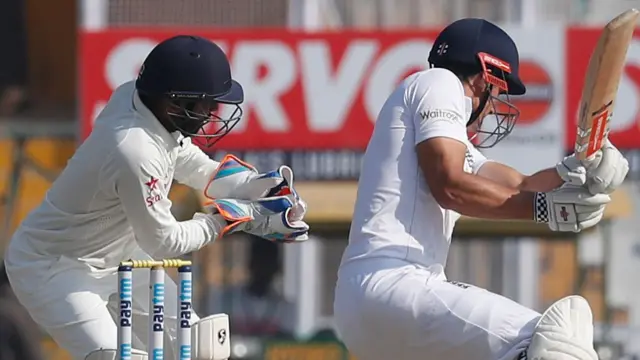 Alastair Cook is caught by Parthiv Patel