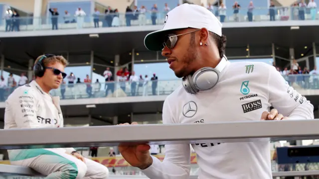 Nico Rosberg (left) and Lewis Hamilton (right)