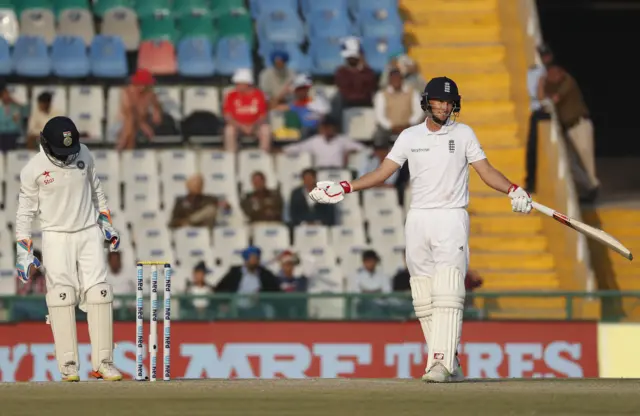 Joe Root gestures