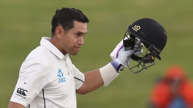 Ross Taylor celebrates his century