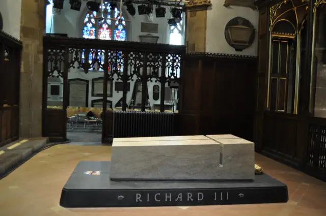 King Richard III tomb