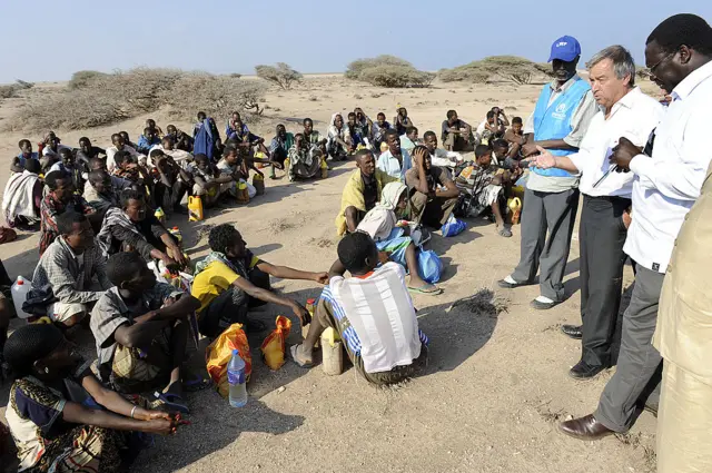 UNHCR officials visiting Somali refugees in Yemen