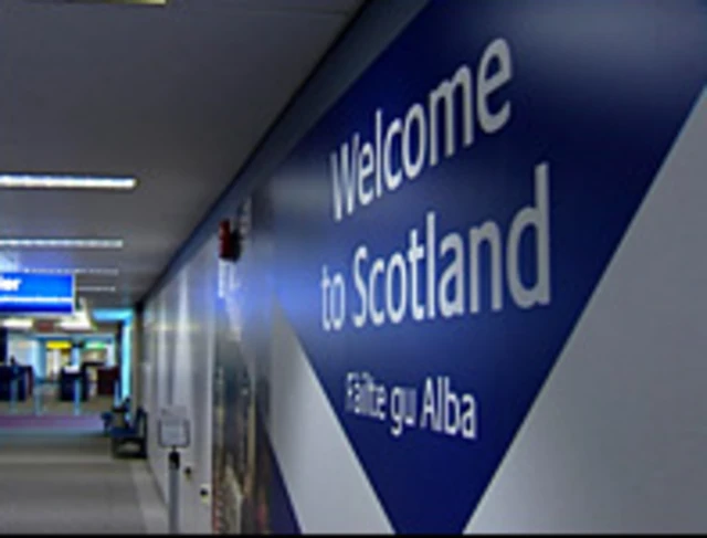 Welcome to Scotland sign