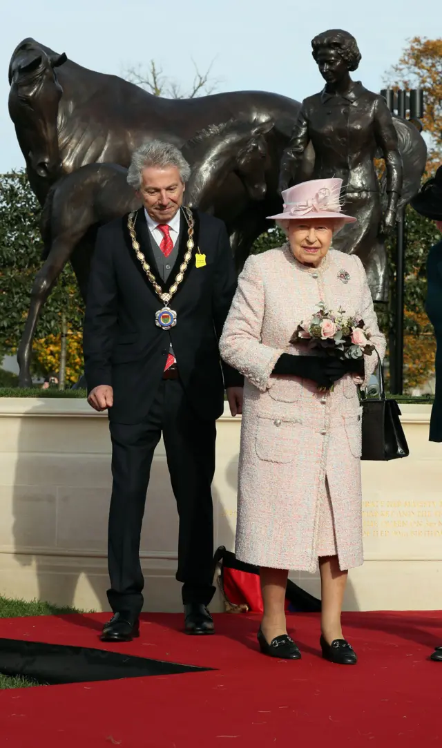 The Queen and the Mayor of Newmarket Andy Drummond