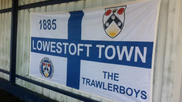 Lowestoft Town flag