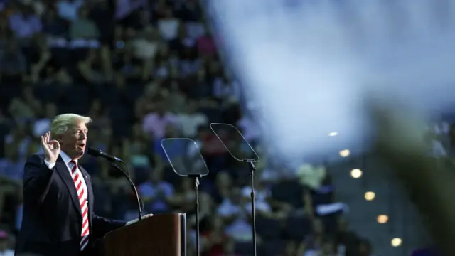 Trump in Pensacola