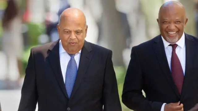 Mcebisi Jonas (R), pictured with Finance Minister Pravin Gordhan (L)