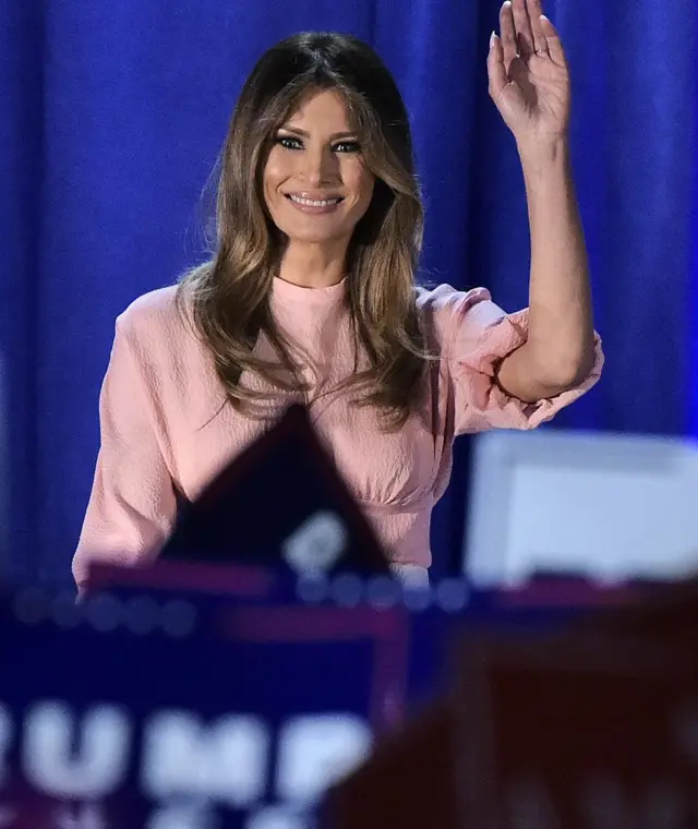 Melania Trump waves