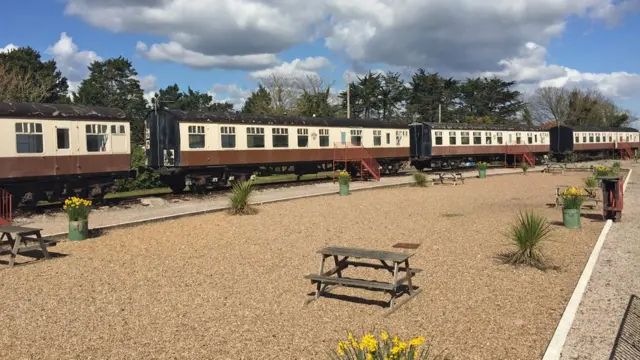 Train carriage