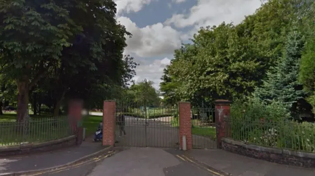 Entrance to Hanley Park