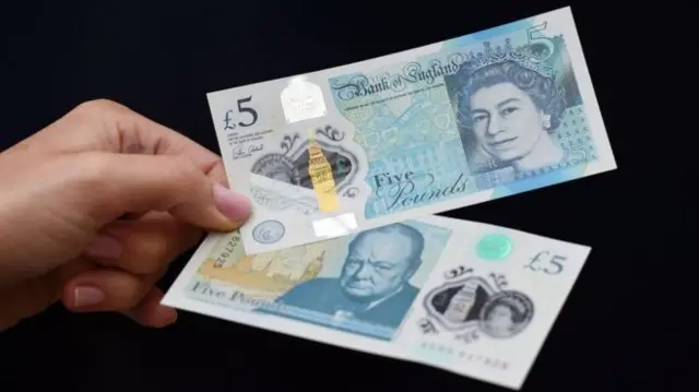 New £5 notes