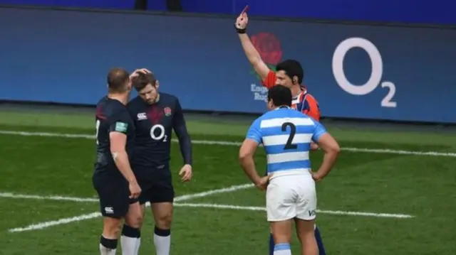 Elliot Daly being shown red card