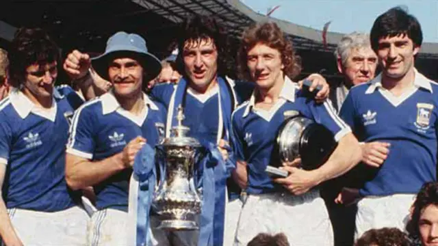 Town players with FA Cup