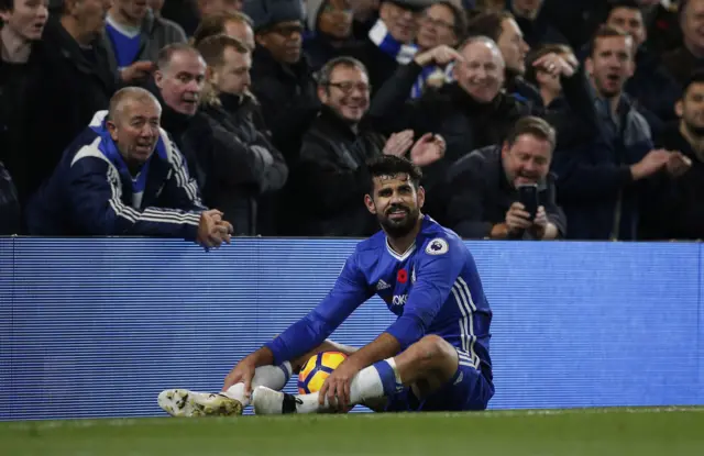 Diego Costa limping