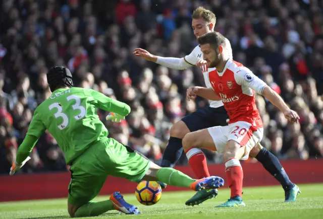 Shkodran Mustafi and Petr Cech