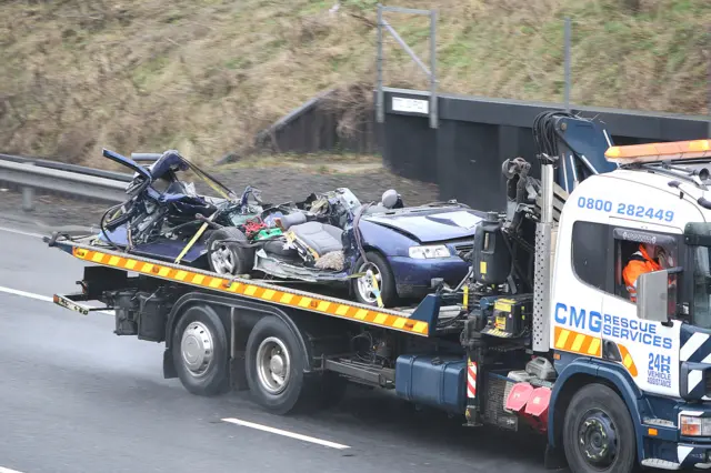 Wreckage of M1 crash