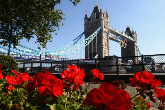 Olympic rings pictured on Tower Bridge