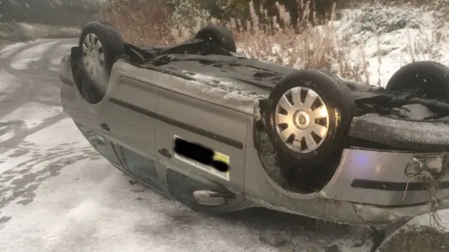 Taxi on roof