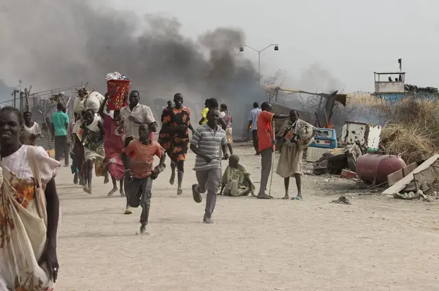 Civilians flee fighting in Malakal